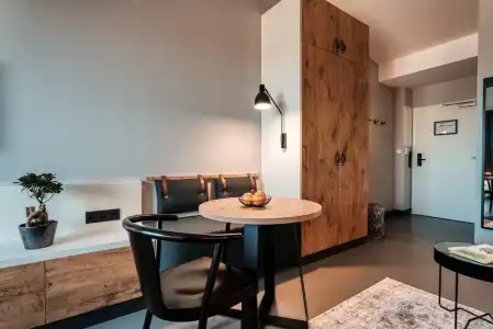 CLOUD No7 Apartments - 6