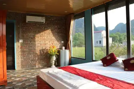 Hang Mua Central Homestay - 1