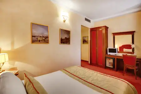 Dona Palace - 34