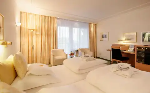 Bayerischer Hof - 3