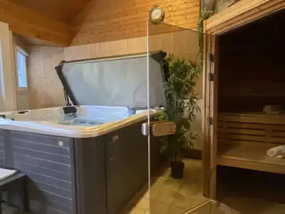 Contact Hôtel - Hôtel les Bleuets & SPA - 19