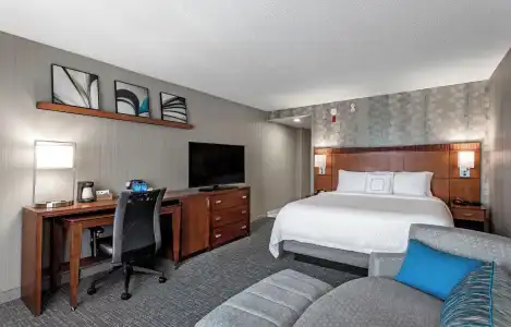 Courtyard by Marriott Easton-Columbus - 5