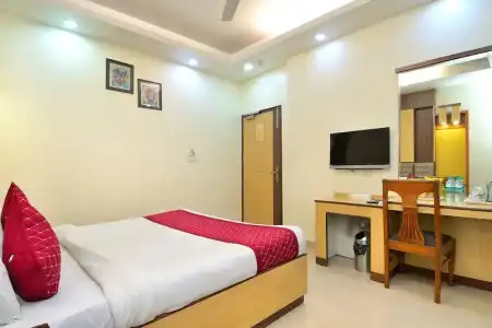 Aster Inn - 63