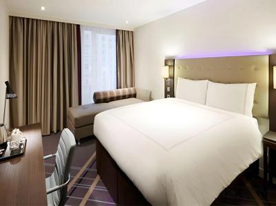 Premier Inn Berlin City Centre - 5