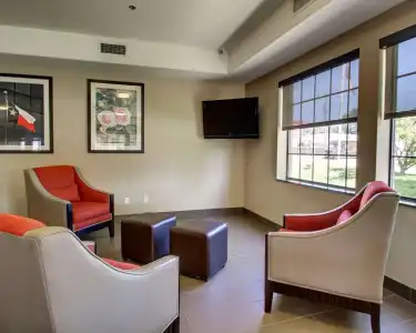 Comfort Suites Tyler South - 13