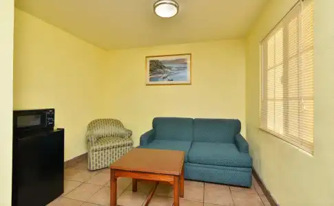 Value Inn & Suites - 13
