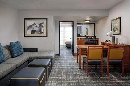 Embassy Suites by Hilton Austin Central - 45
