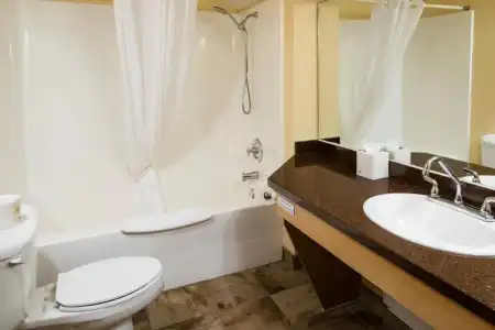 Glacier House Resort - 95