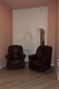Holiday Hostel - 13