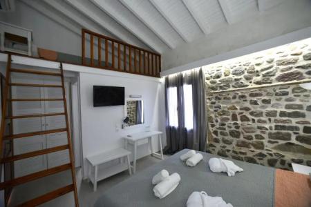 Olive Press & Apartments - 35