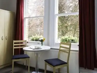 Primrose Guest House - 2