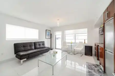 Strand Ocean Drive Suites - 66