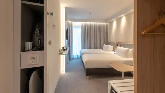Holiday Inn Express Munich North by IHG - 2