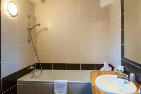 Hôtel Les Tilleuls, Bourges - 32