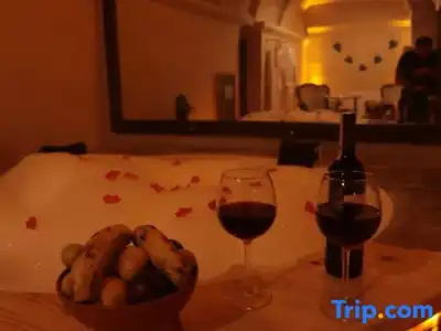 Heritage Cave Inn - 146