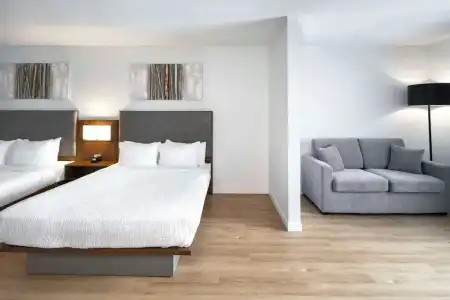 Quality Inn - 55