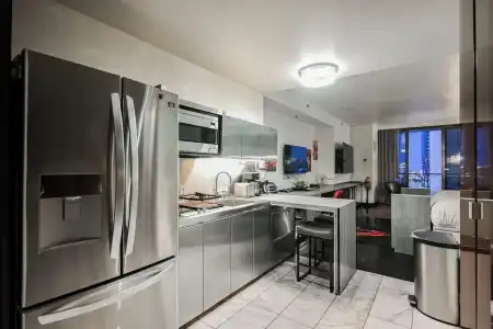 Beautiful Palms Place Suite - 501