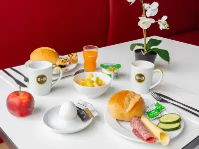 B&B Düsseldorf-Airport - 10