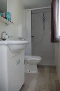 Happy Camp Mobile Homes in BalatonTourist Füred Camping & Bungalows - 24