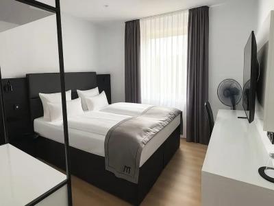 DORMERO Wilhelmshaven - 60