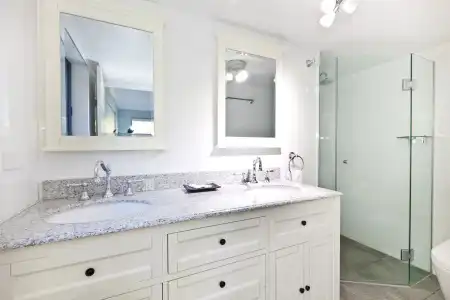 Bella Mare Beachside Apartments - 7