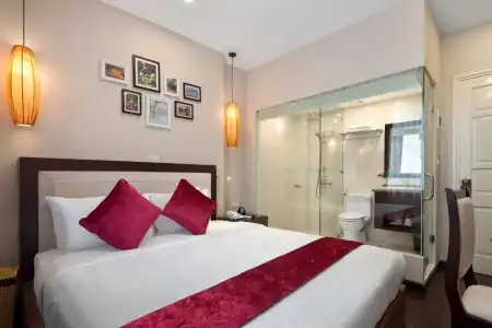 Golden Moon Suite - 89
