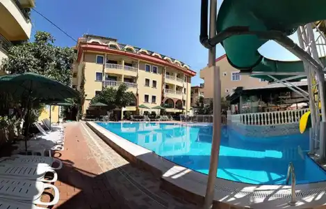 Maxwell Holiday Club - 37