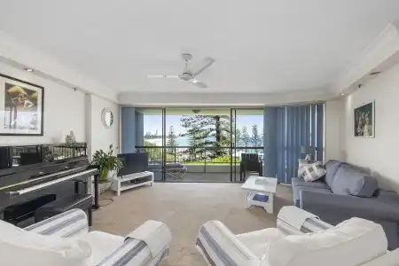 Gemini Court Holiday Apartments - 271