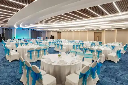 Melia Danang Beach Resort - 23