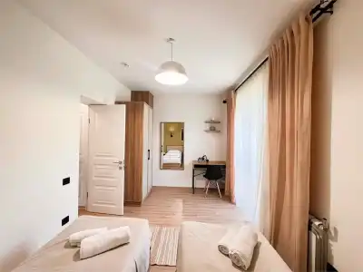 Motives Inn - 175