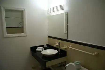 Whispering Pines Motel - 7