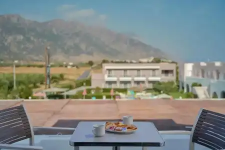 Sunny View - 16