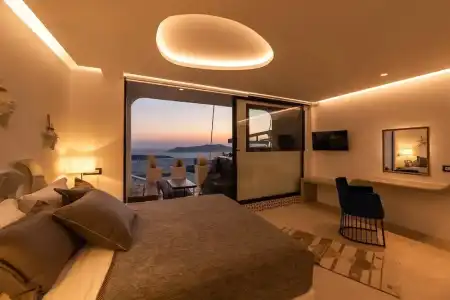 Daydream Luxury Suites - 77