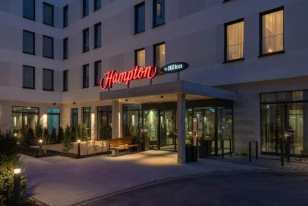 Hampton by Hilton Munich City North - 23