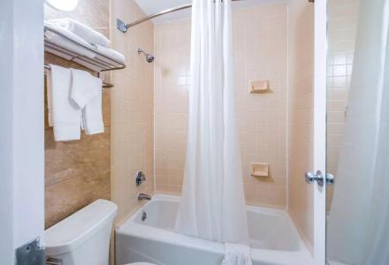 Quality Inn Fredericksburg-Central Park Area - 51