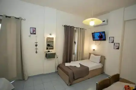Rania Studios - 62