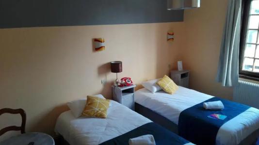 Hôtel le Chantilly - 84