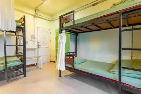 OYO 928 Leaf Hostel - 44