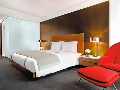 Smyth Tribeca - 108