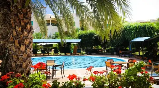 Suites les charmilles & spa - 85