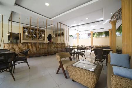 Antonio Garden - 17