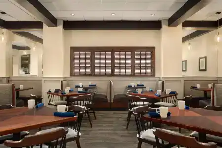 Holiday Inn Houston Intercontinental Airport by IHG - 39