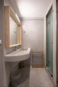 Bedspot Hostel - 8