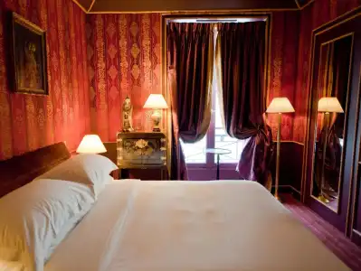 L'Hotel - 3