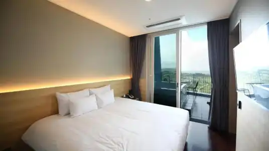 Ocean Soleview - 104