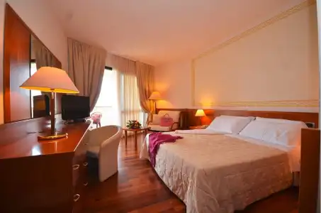 Savoy Beach & Thermal Spa - 3