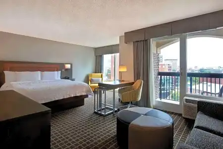 Hampton Inn & Suites Greenville-Downtown-RiverPlace - 139