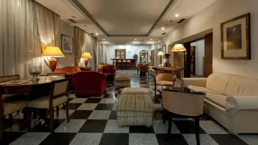 Metropole - 25
