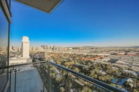 Beautiful Palms Place Suite - 311