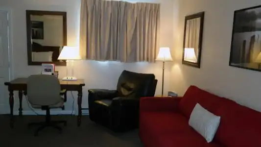 Moseley Cottage Inn & Town Motel - 50